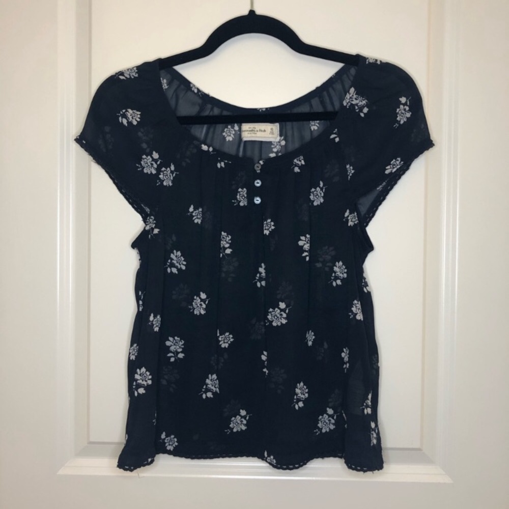 Shirt Bundle - Picture 2 of 16